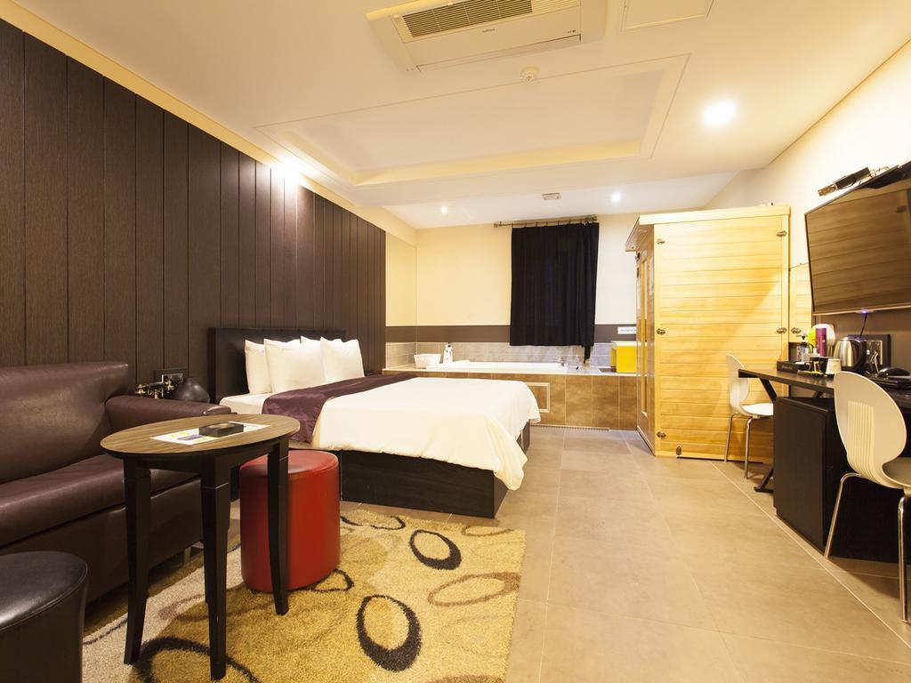 Hotel Pavia Pučchon Exteriér fotografie